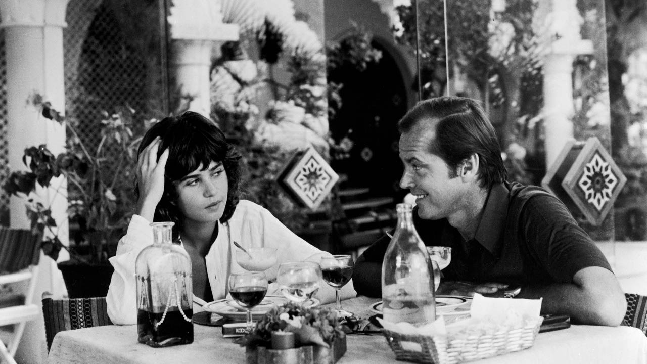 Arteiros e artistas: fragmentos possíveis da interpretação e do prazer no labirinto interativo pós-moderno