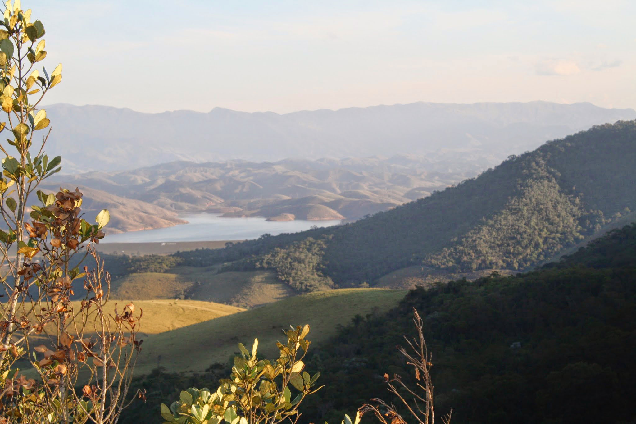 O funcionamento do poetar e os “desencontros” entre o verdadeiro e o real