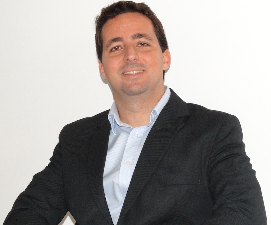 Quais os limites de uso da tecnologia, dentro e fora das escolas?