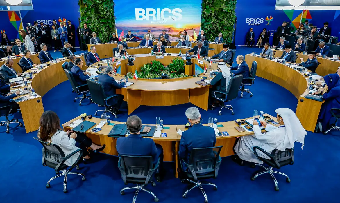 Conselho Popular do BRICS apresenta recomendações para a Cúpula dos Líderes