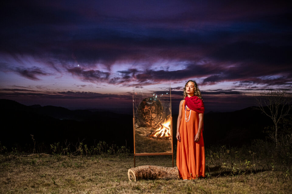 Na Funarte, Ciana Brandão estreia sua primeira individual com “A gente é muita gente”