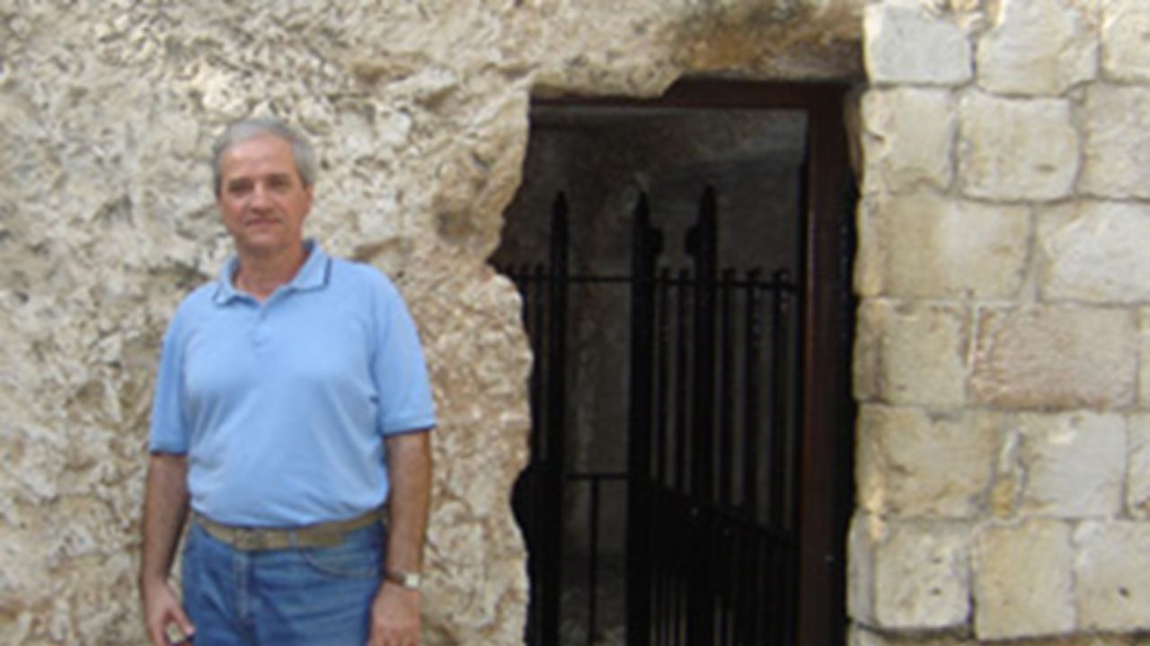 Adelto Gonçalves, escritor sem violon d´Ingres? (*)