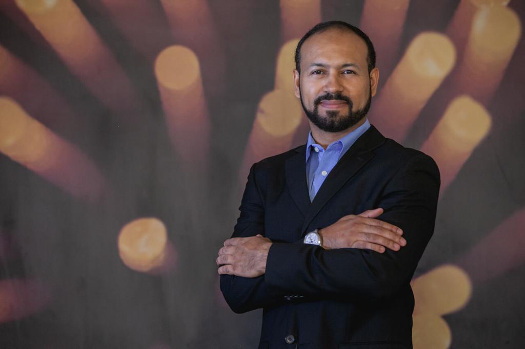 Fábio Lima é consultor empresarial, executivo de finanças, master coach e CEO da LCC - Light Consulting e Coach