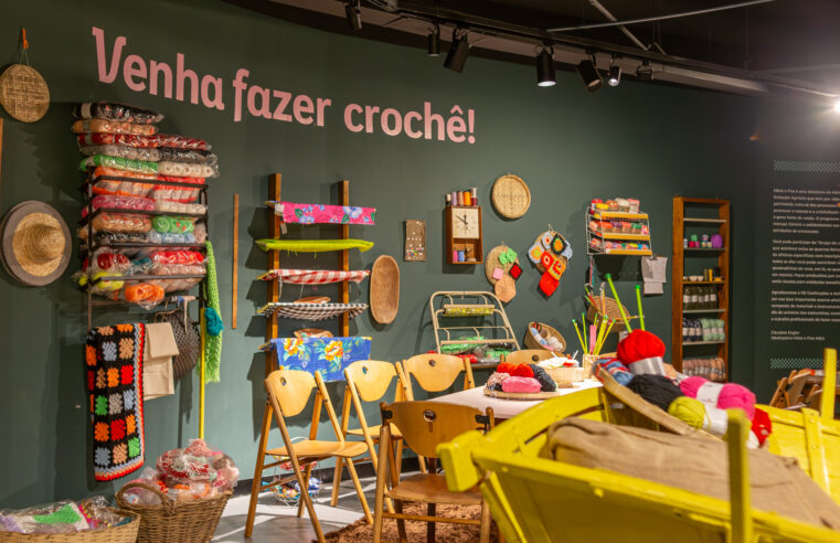 Programa Mãos e Fios promove saúde mental e complementação de renda entre mulheres por meio do artesanato