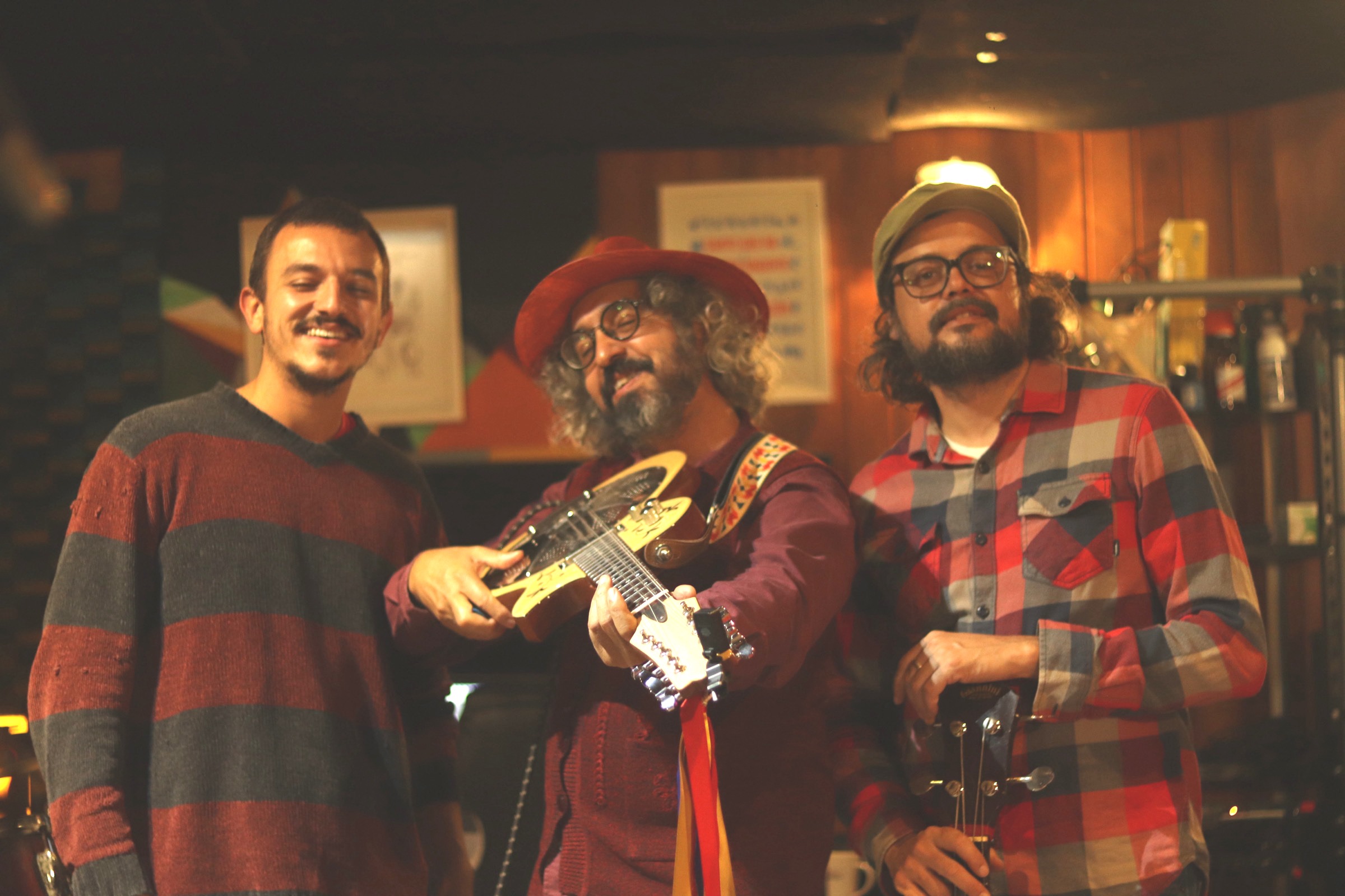 Moreno Overá celebra 40 anos de carreira com show “Viola Moderna” no Sesc Taubaté