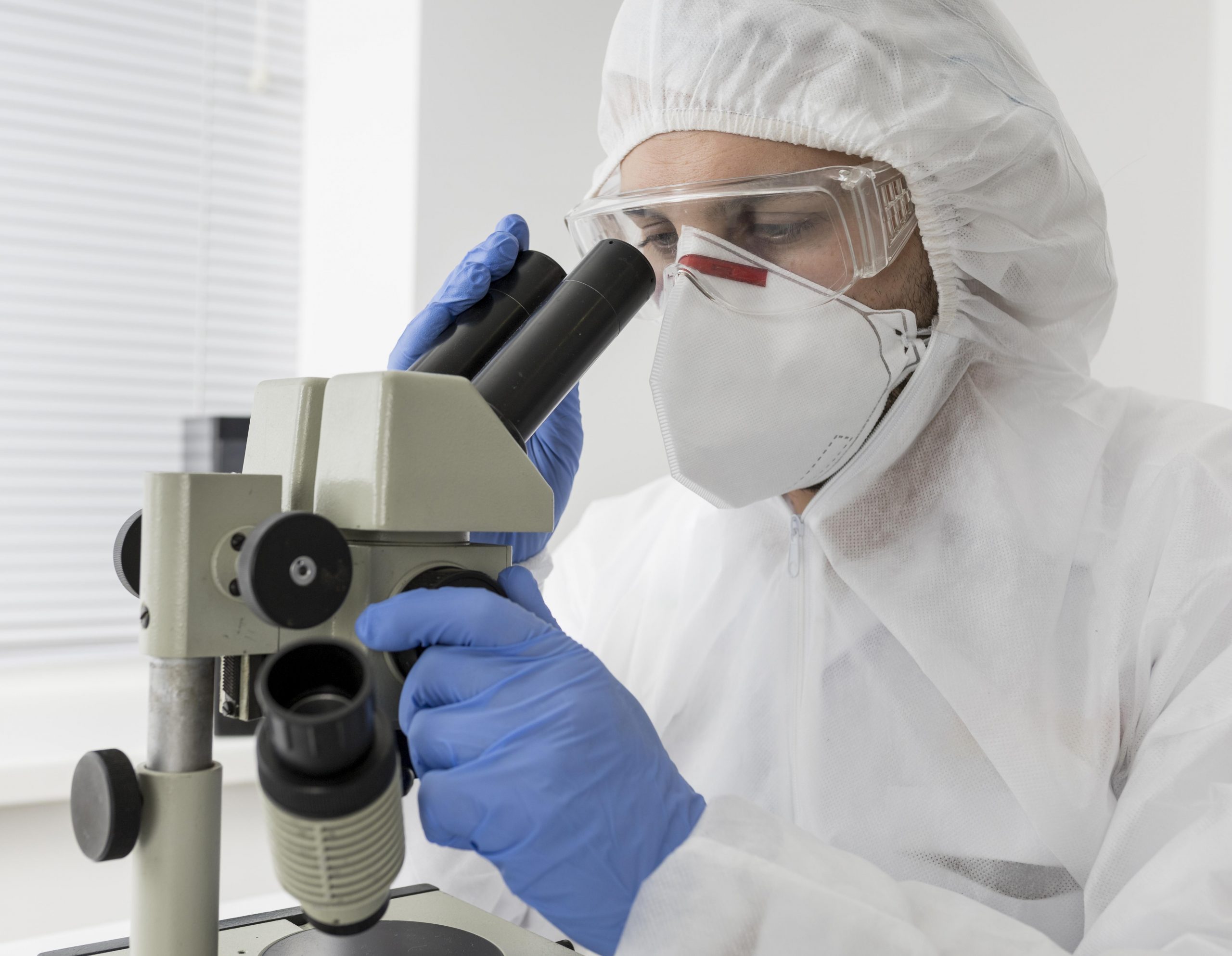 De ponta a ponta: Infectologistas mudaram a forma como a saúde é vista e cuidada na pandemia da Covid-19