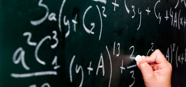 A formação docente e os desafios da Educação Matemática: algumas considerações