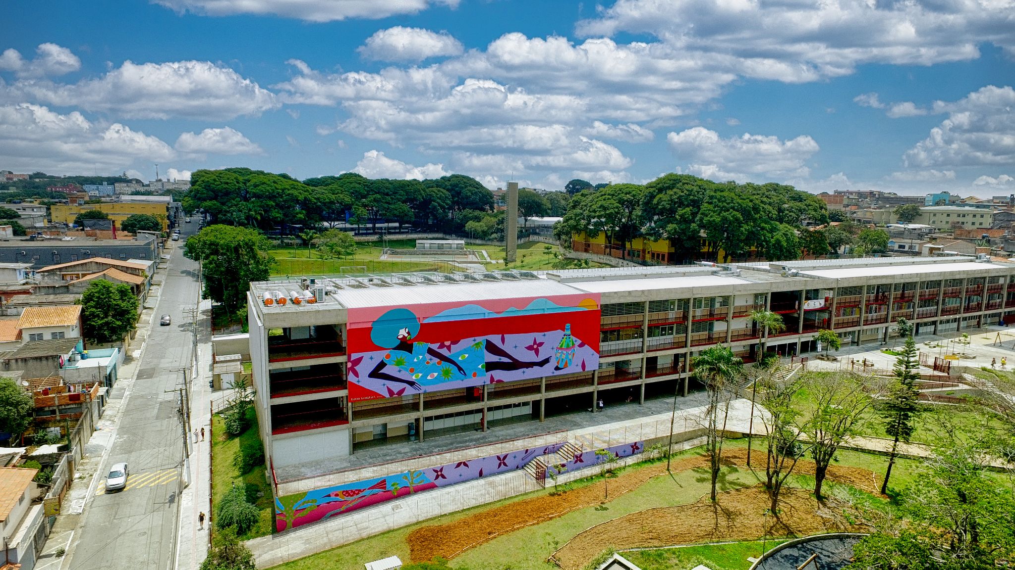 No mês das mulheres, espaço cultural da Zona Leste recebe arte urbana que celebra o descanso das mulheres