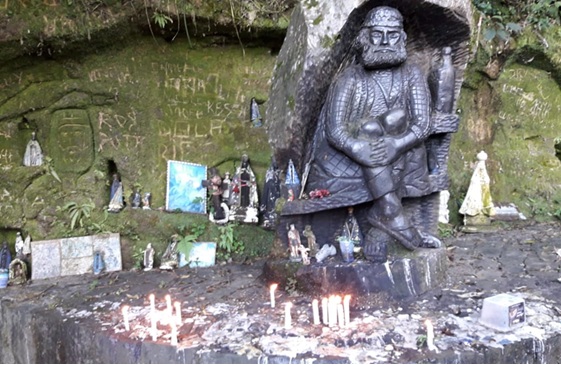 SACRALIZAÇÃO DO ESPAÇO E PRÁTICAS DEVOCIONAIS: A GRUTA DO MONGE JOÃO MARIA EM PORTO UNIÃO-SC
