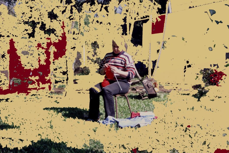 A relação entre Trabalho e Educação: tensão entre a manutenção e a mudança do tecido social